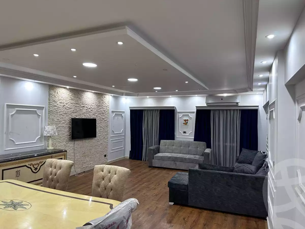 https://aqarmap.com.eg/en/listing/5239219-for-rent-cairo-new-cairo-lrhb-city-phase-8