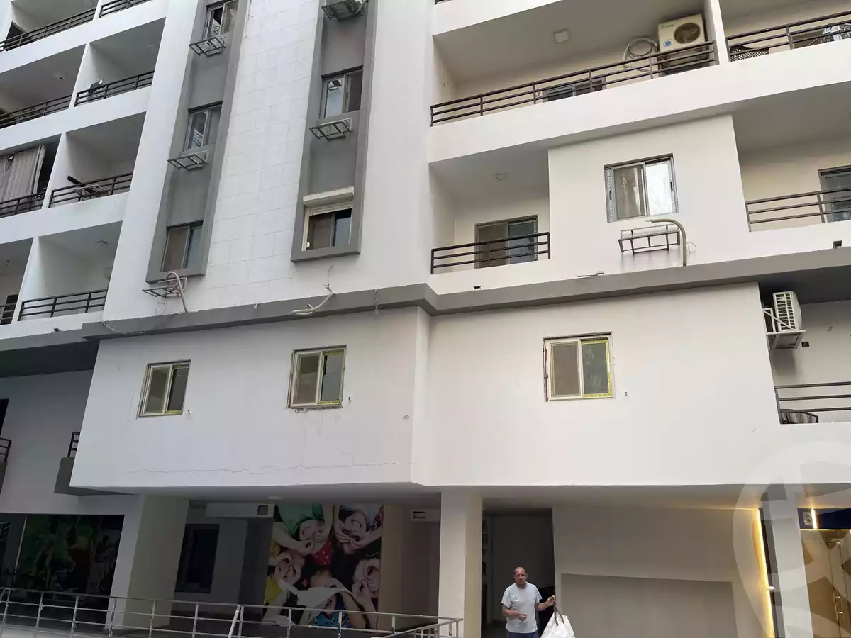 https://aqarmap.com.eg/ar/listing/5240265-for-sale-cairo-mokattam-el-hadabah-el-wosta-el-mantaqa-el-talta-al-rawda-resort-road
