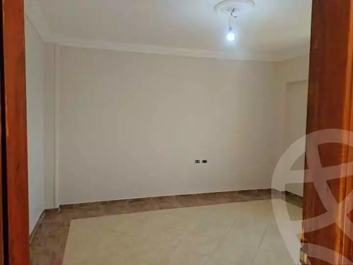https://aqarmap.com.eg/ar/listing/5243958-for-rent-cairo-mokattam-lhdb-l-ly-shareaa-9