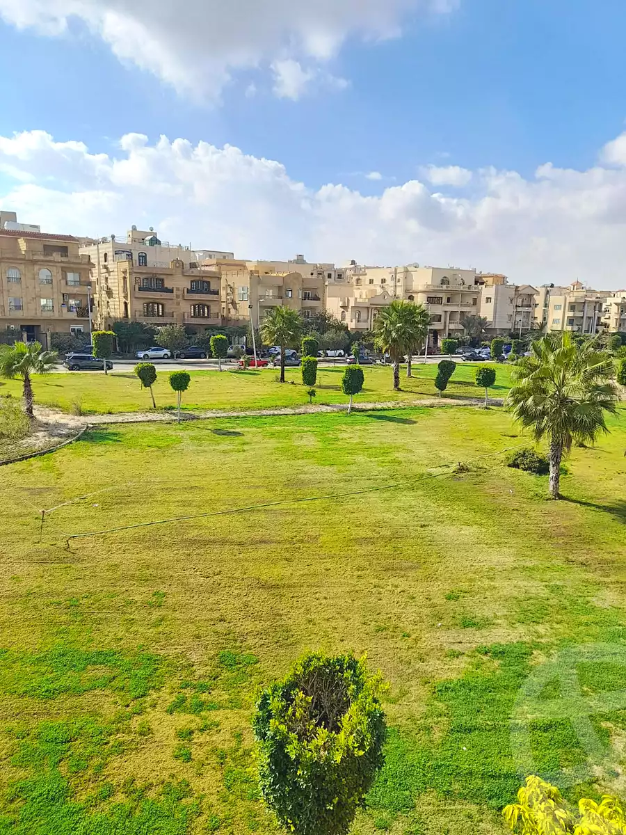 https://aqarmap.com.eg/en/listing/5250861-for-rent-cairo-new-cairo-el-ahyaa-fifth-neighborhood-street-35