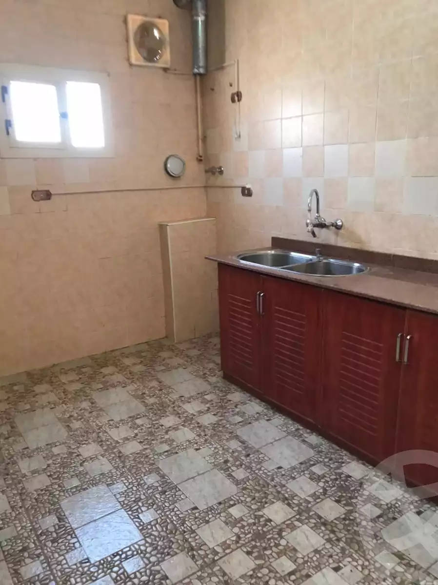 https://aqarmap.com.eg/en/listing/5251088-for-rent-cairo-new-cairo-ganob-el-akadamiya-south-academy-z