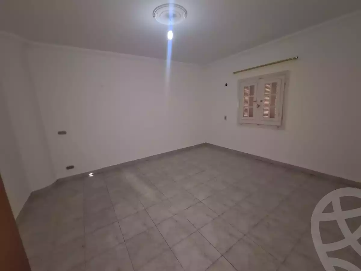 https://aqarmap.com.eg/ar/listing/5251252-for-rent-cairo-new-cairo-el-ahyaa-third-neighborhood-street-1