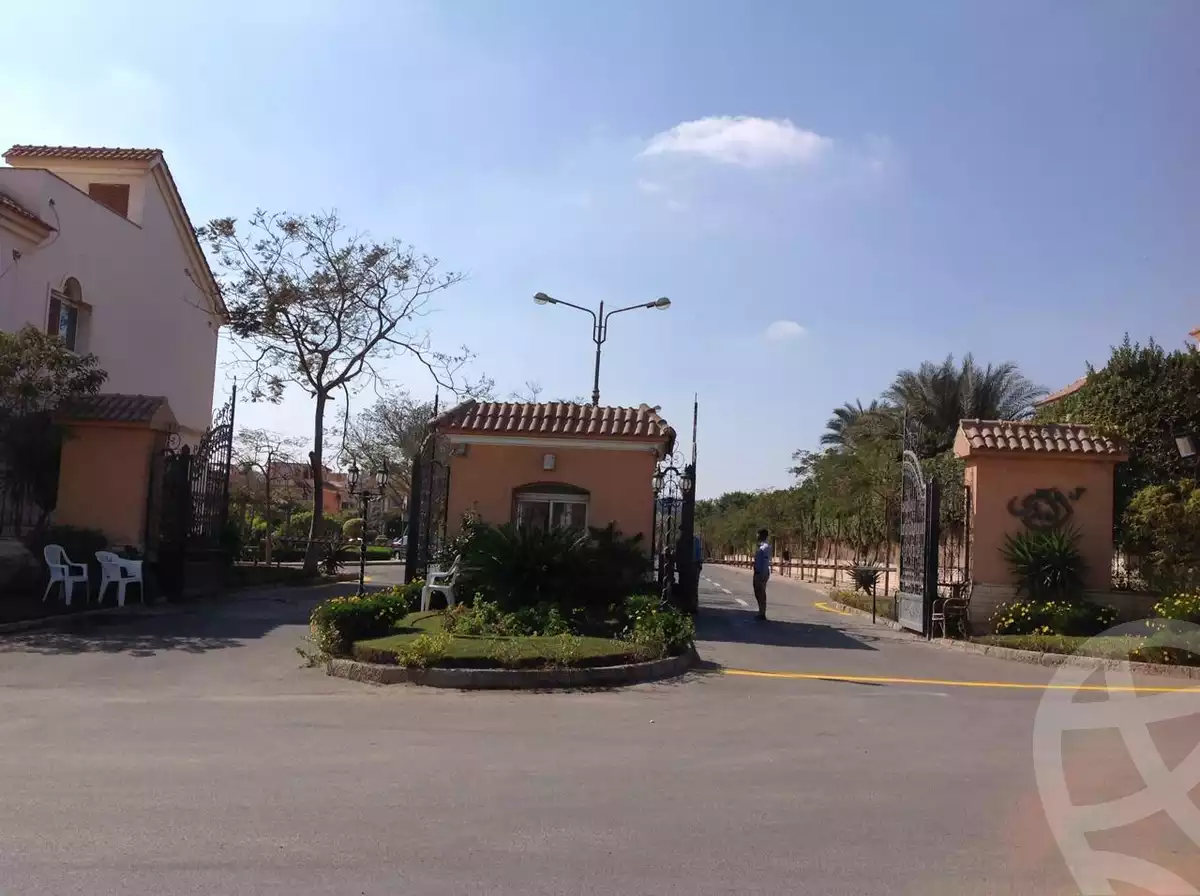 https://aqarmap.com.eg/en/listing/5251608-for-rent-cairo-el-sheikh-zayed-city-compounds-hy-lnd