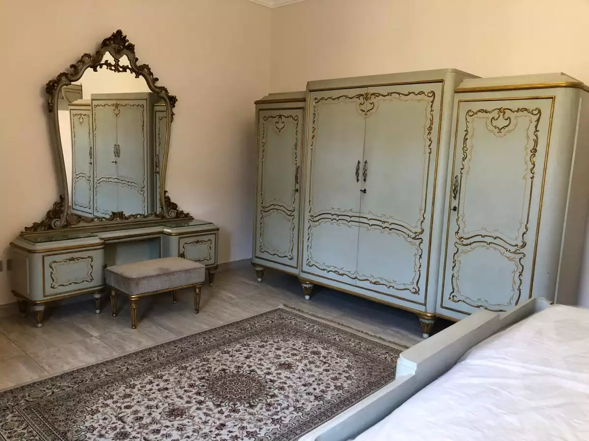 https://aqarmap.com.eg/en/listing/5251608-for-rent-cairo-el-sheikh-zayed-city-compounds-hy-lnd
