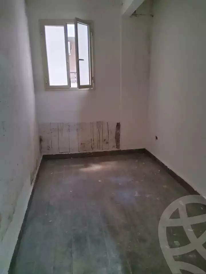 https://aqarmap.com.eg/en/listing/5251886-for-sale-alexandria-fleming-ahmed-basha-tork-st