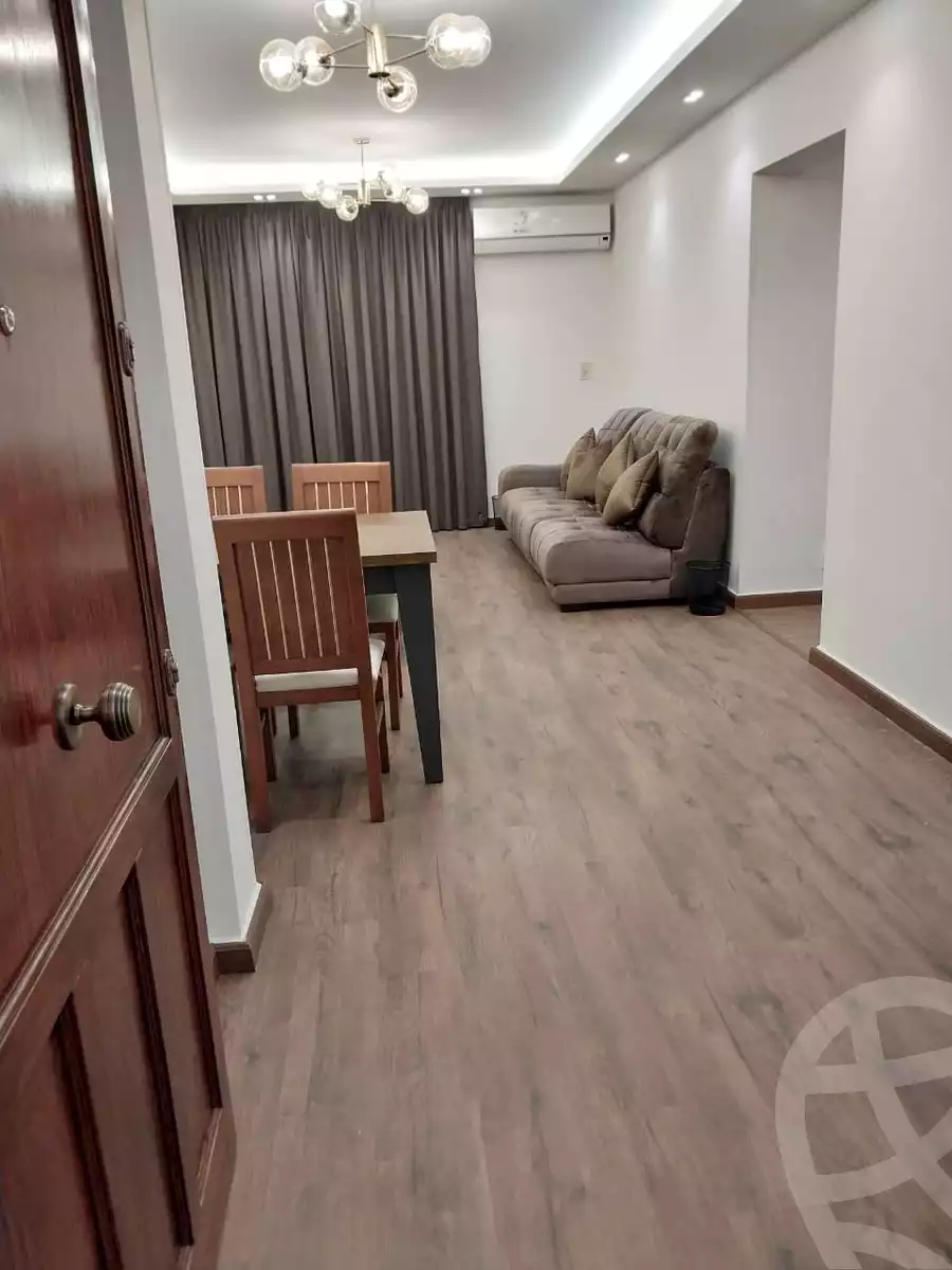https://aqarmap.com.eg/en/listing/5257124-for-rent-cairo-new-cairo-lrhb-city-phase-8