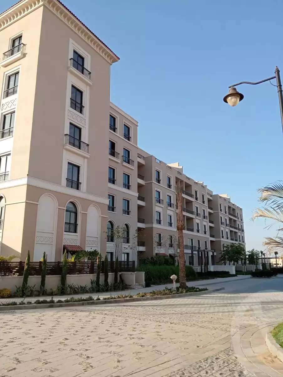 https://aqarmap.com.eg/ar/listing/5259223-for-sale-cairo-el-sheikh-zayed-city-compounds-kmbwnd-fyldj-wyst-dr-llttwyr