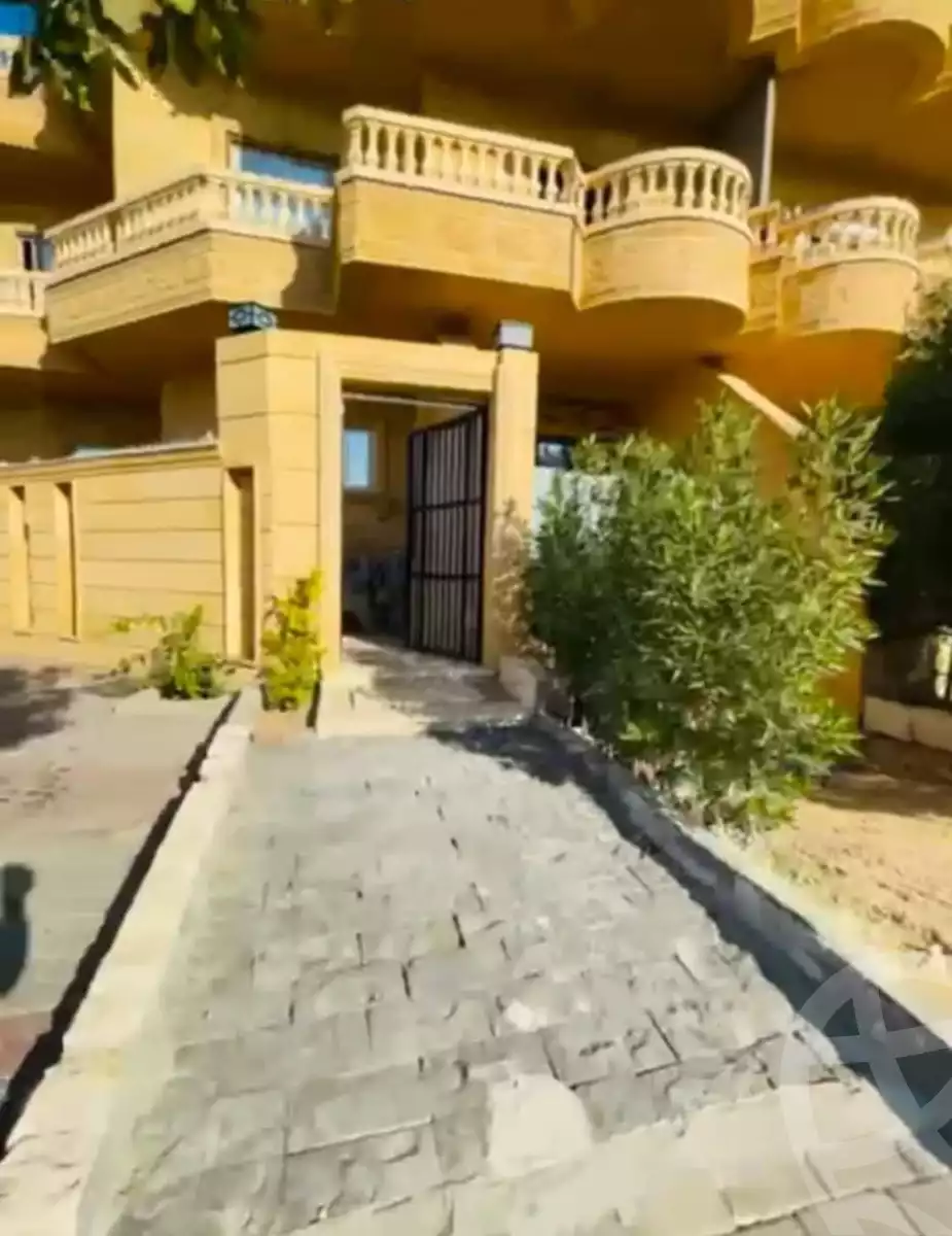 https://aqarmap.com.eg/en/listing/5262487-for-sale-cairo-el-shorouk-lhy-lthlth-grb