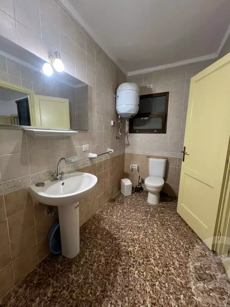 https://aqarmap.com.eg/en/listing/5264252-for-rent-cairo-new-cairo-lrhb-city-phase-5-ibn-al-nafees-st