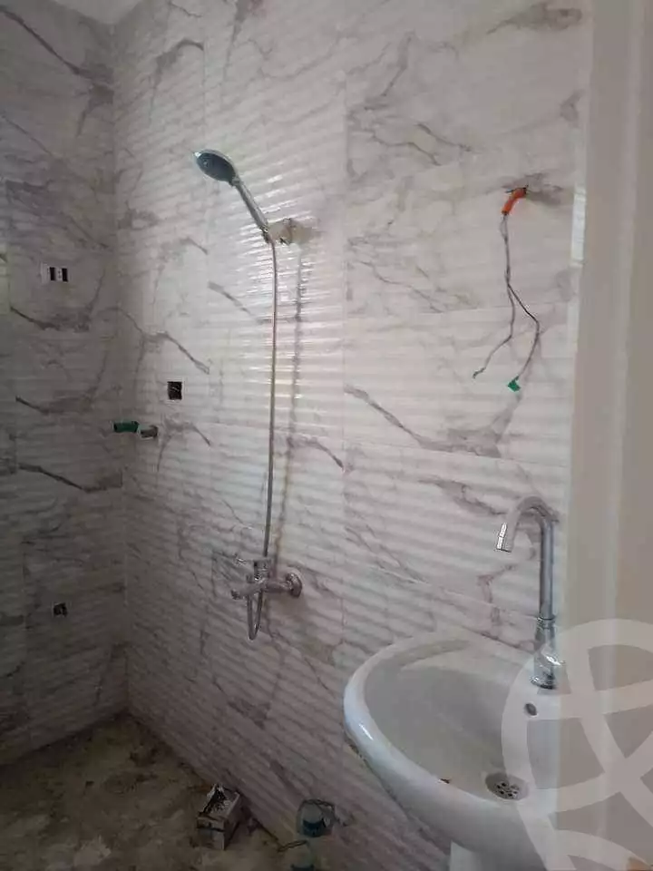 https://aqarmap.com.eg/en/listing/5267903-for-rent-cairo-mokattam-lhdb-l-ly-shareaa-9