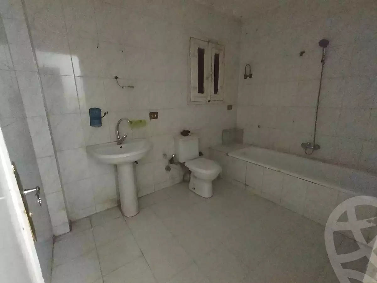 https://aqarmap.com.eg/en/listing/5268040-for-rent-cairo-ain-shams-el-naam
