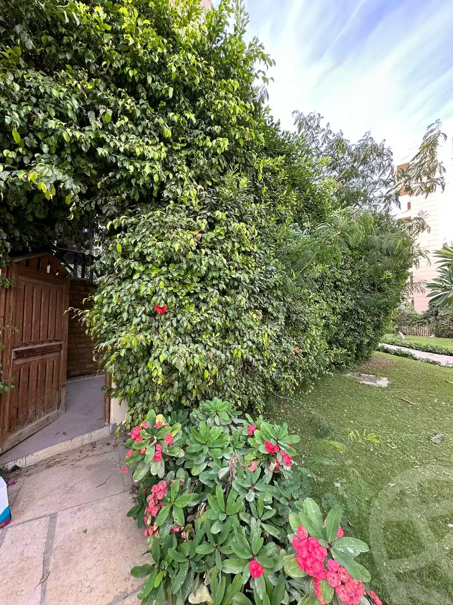 https://aqarmap.com.eg/en/listing/5275743-for-sale-cairo-new-cairo-lrhb-city-malls-and-markets