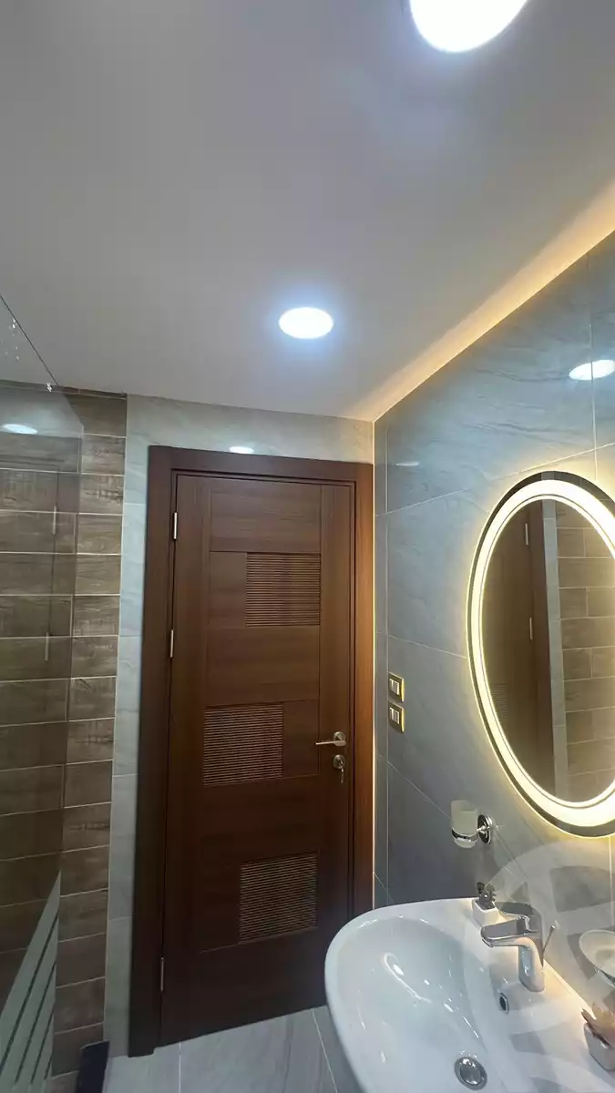 https://aqarmap.com.eg/en/listing/5276875-for-rent-cairo-new-cairo-lrhb-city-malls-and-markets