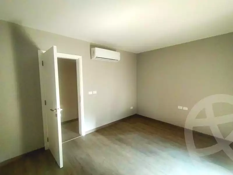 https://aqarmap.com.eg/ar/listing/5277322-for-sale-cairo-el-sheikh-zayed-city-compounds-kmbwnd-fyldj-wyst-dr-llttwyr