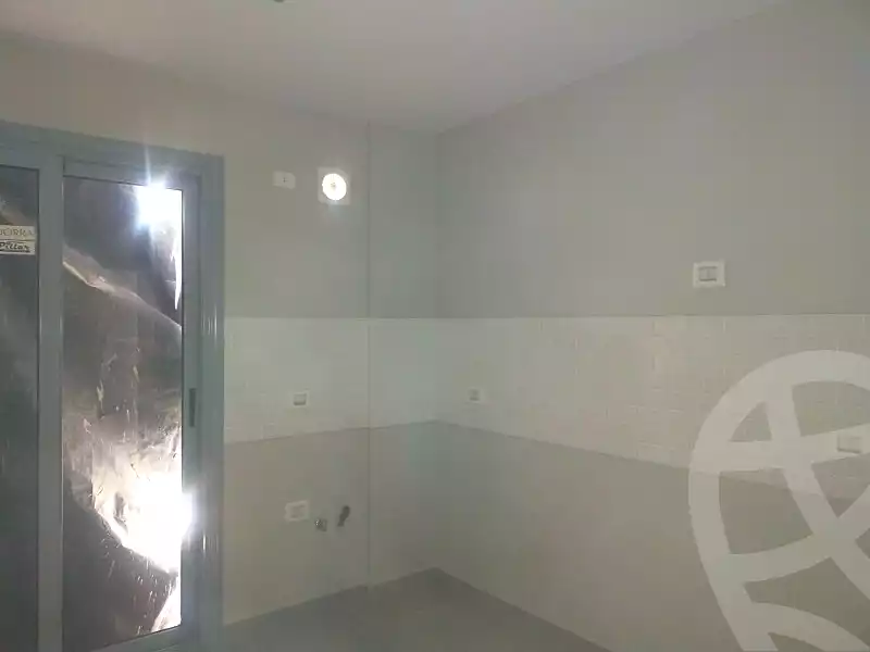 https://aqarmap.com.eg/ar/listing/5277322-for-sale-cairo-el-sheikh-zayed-city-compounds-kmbwnd-fyldj-wyst-dr-llttwyr