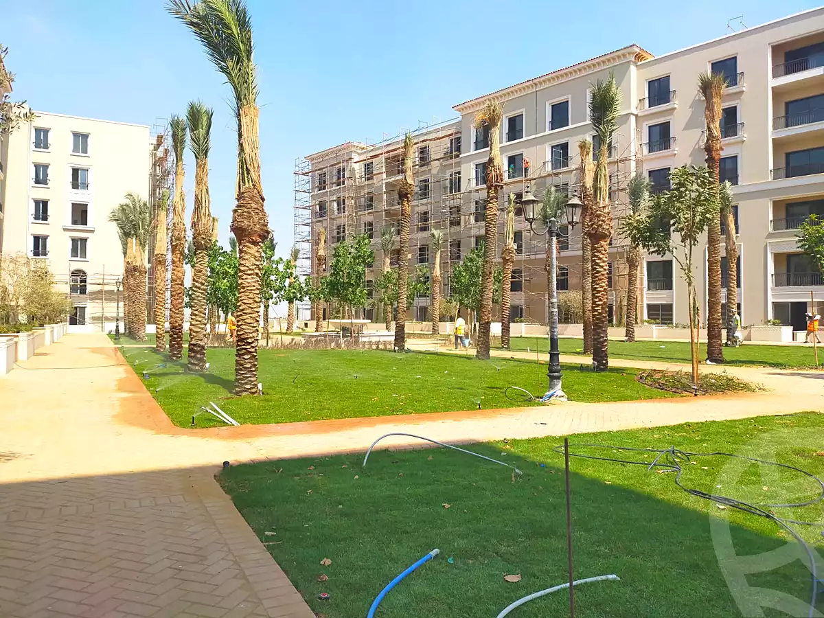 https://aqarmap.com.eg/ar/listing/5277322-for-sale-cairo-el-sheikh-zayed-city-compounds-kmbwnd-fyldj-wyst-dr-llttwyr