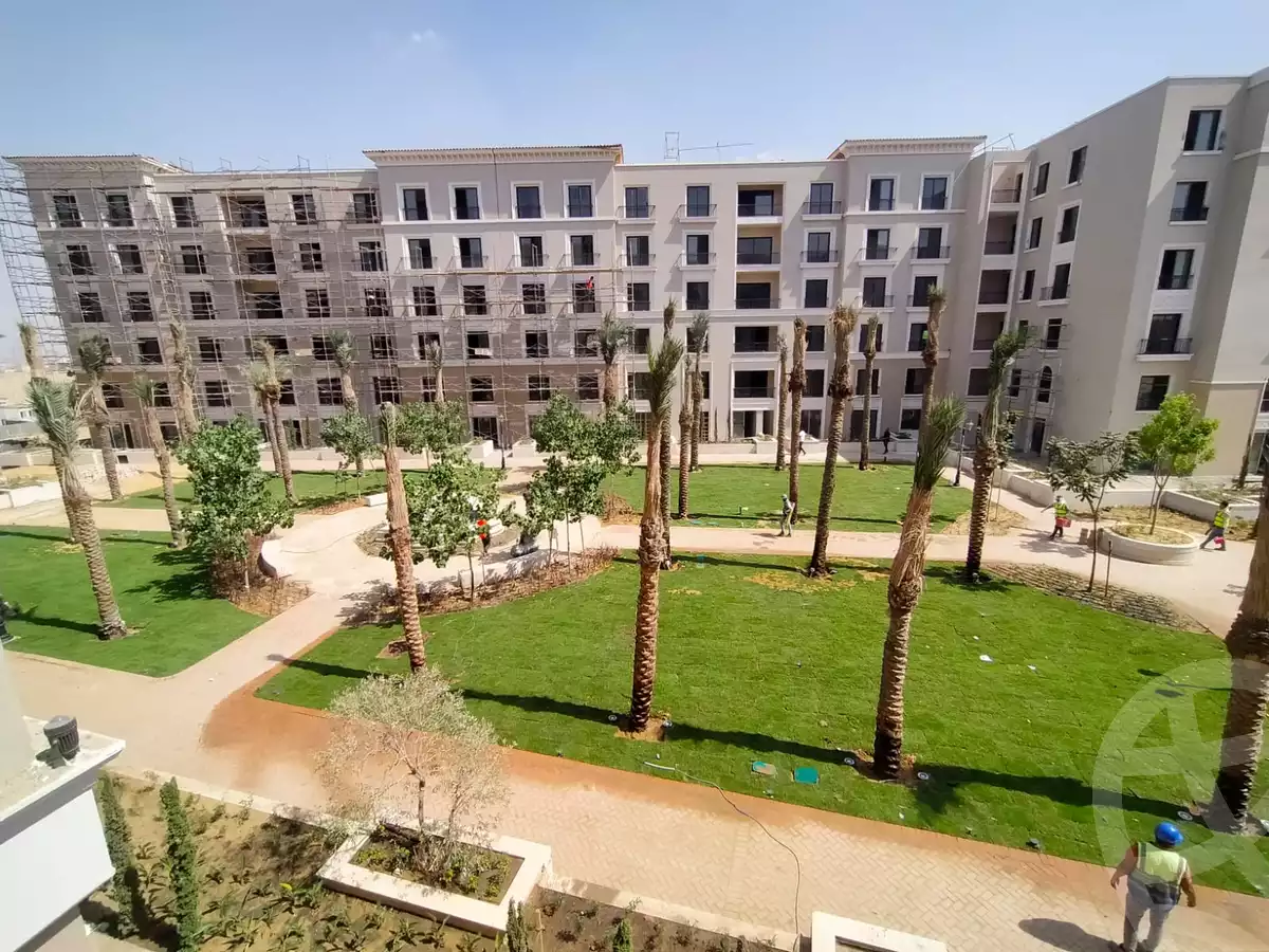 https://aqarmap.com.eg/ar/listing/5277525-for-sale-cairo-el-sheikh-zayed-city-compounds-kmbwnd-fyldj-wyst-dr-llttwyr