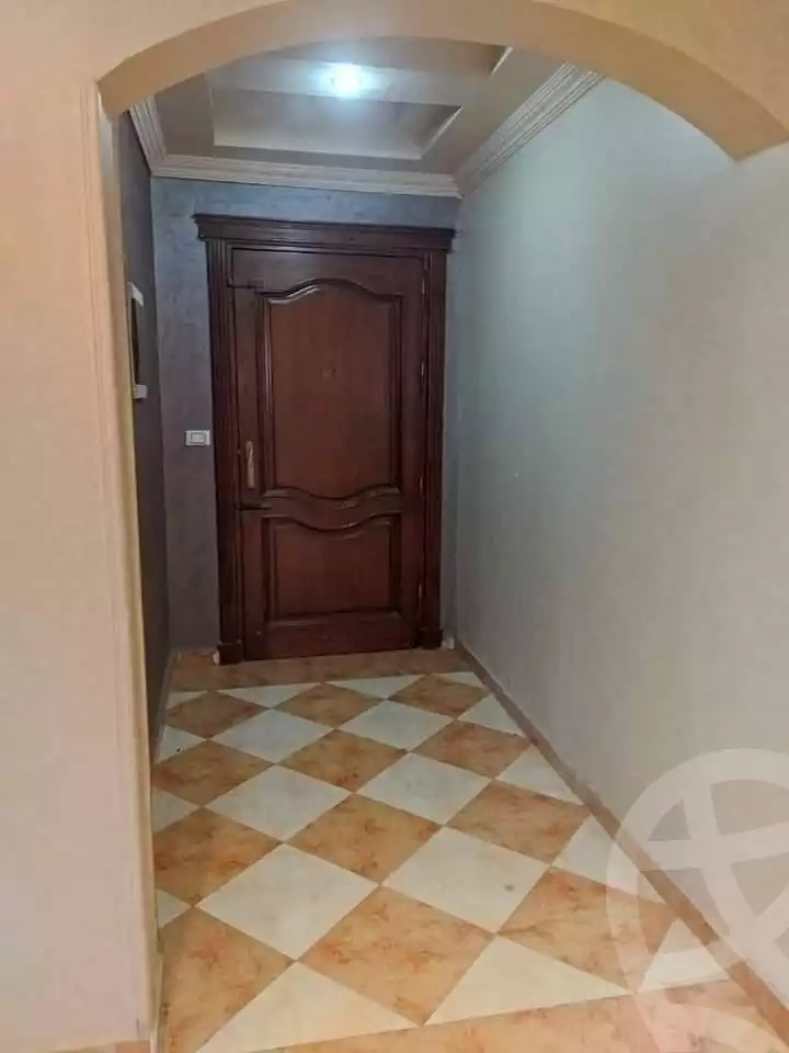 https://aqarmap.com.eg/ar/listing/5278650-for-rent-cairo-mokattam-lhdb-l-ly-shareaa-9