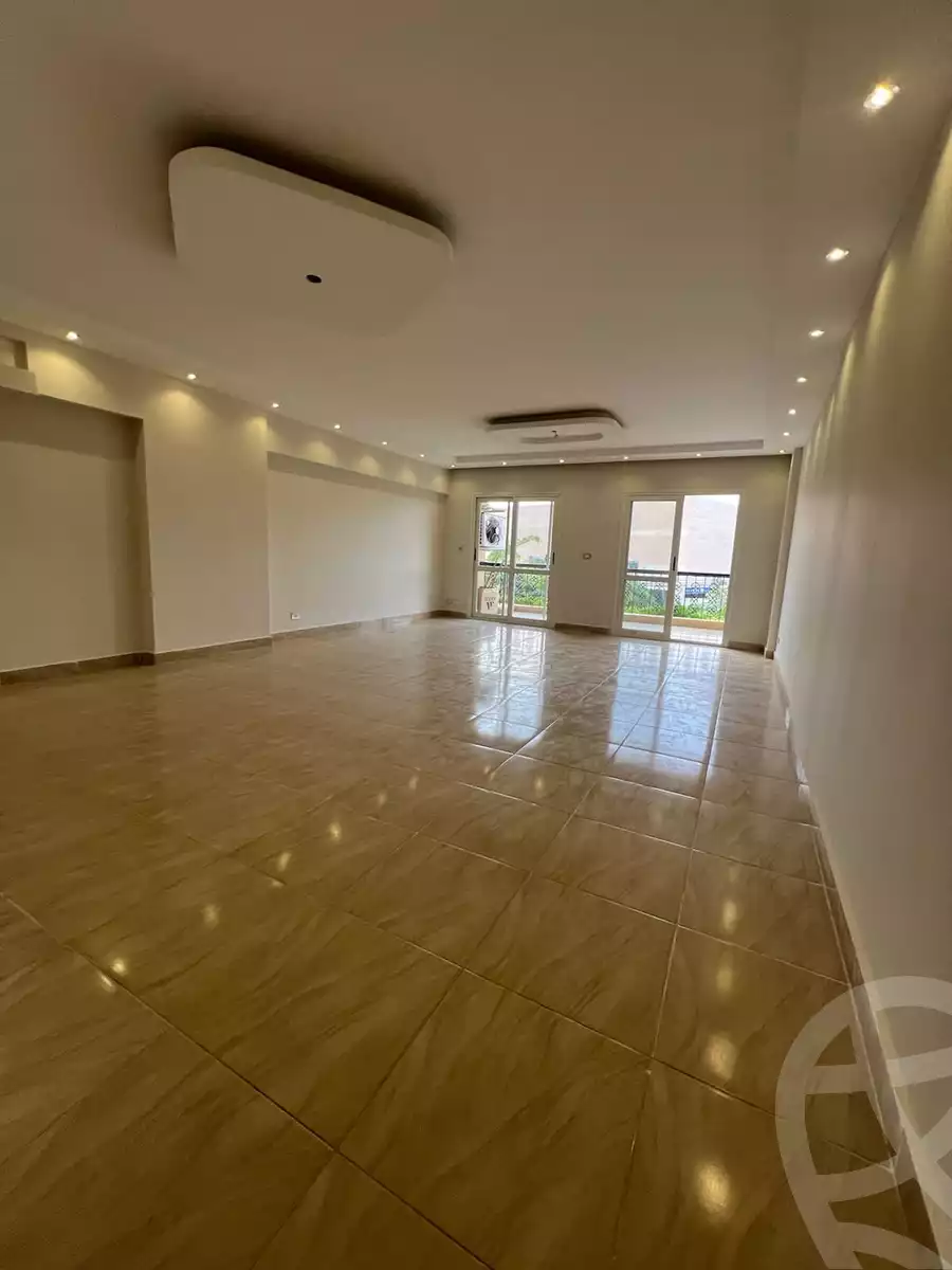 https://aqarmap.com.eg/en/listing/5280639-for-rent-cairo-new-cairo-lrhb-city-phase-8