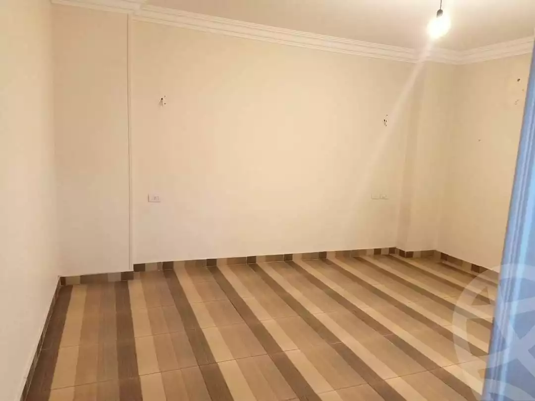 https://aqarmap.com.eg/ar/listing/5281725-for-rent-cairo-mokattam-lhdb-l-ly-shareaa-9
