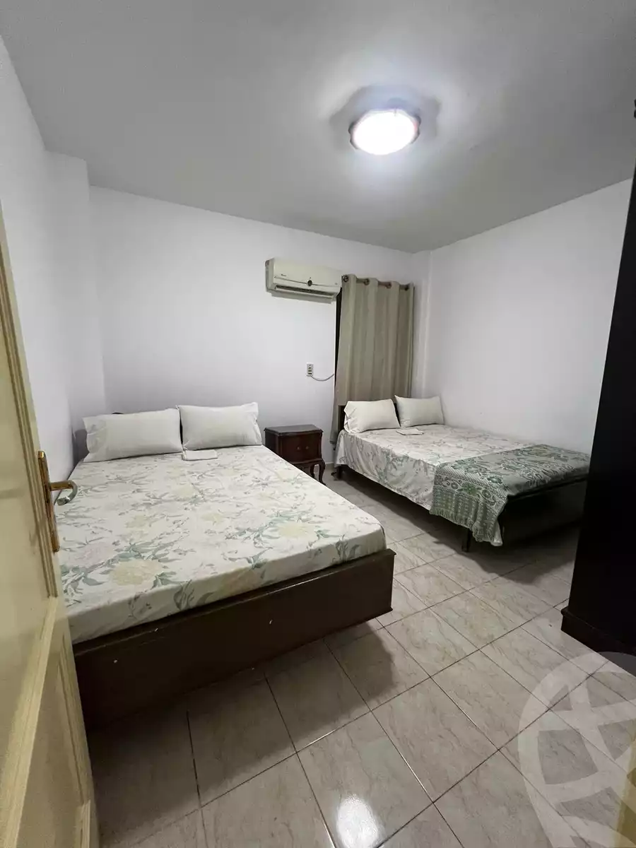https://aqarmap.com.eg/ar/listing/5285568-for-rent-cairo-new-cairo-lrhb-city-phase-5-talaat-mostafa-st