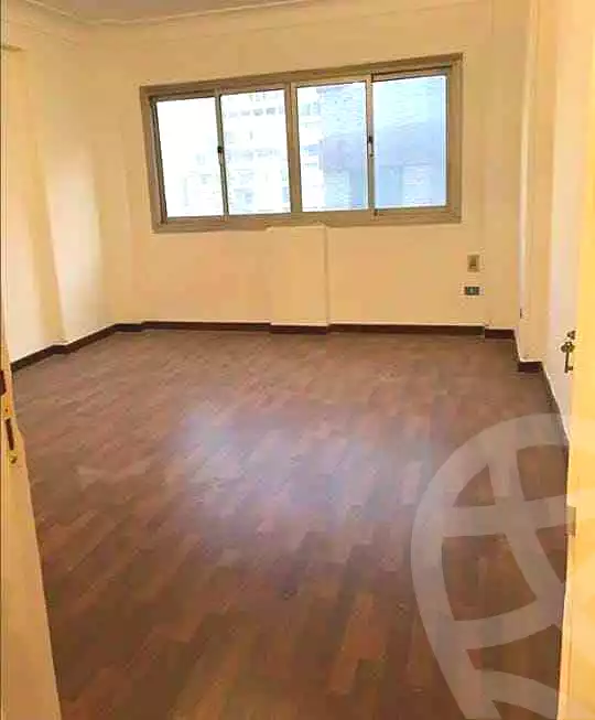 https://aqarmap.com.eg/en/listing/5285665-for-rent-alexandria-lauran-mohammed-al-eqbal-st