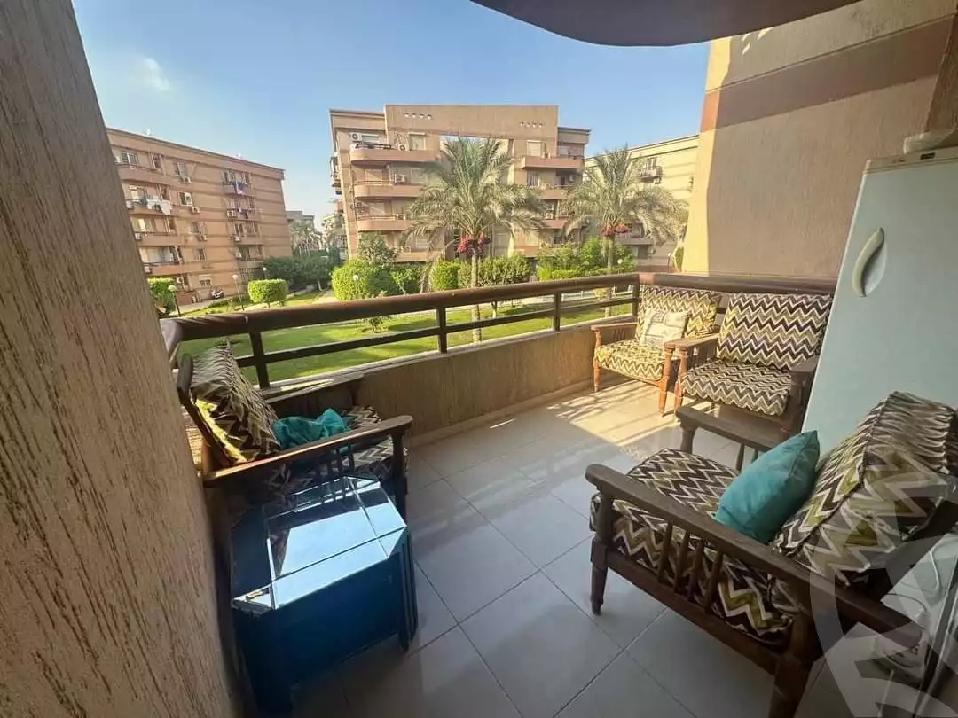 https://aqarmap.com.eg/ar/listing/5287094-for-sale-cairo-new-cairo-lrhb-city-phase-4-mostafa-kamel-st