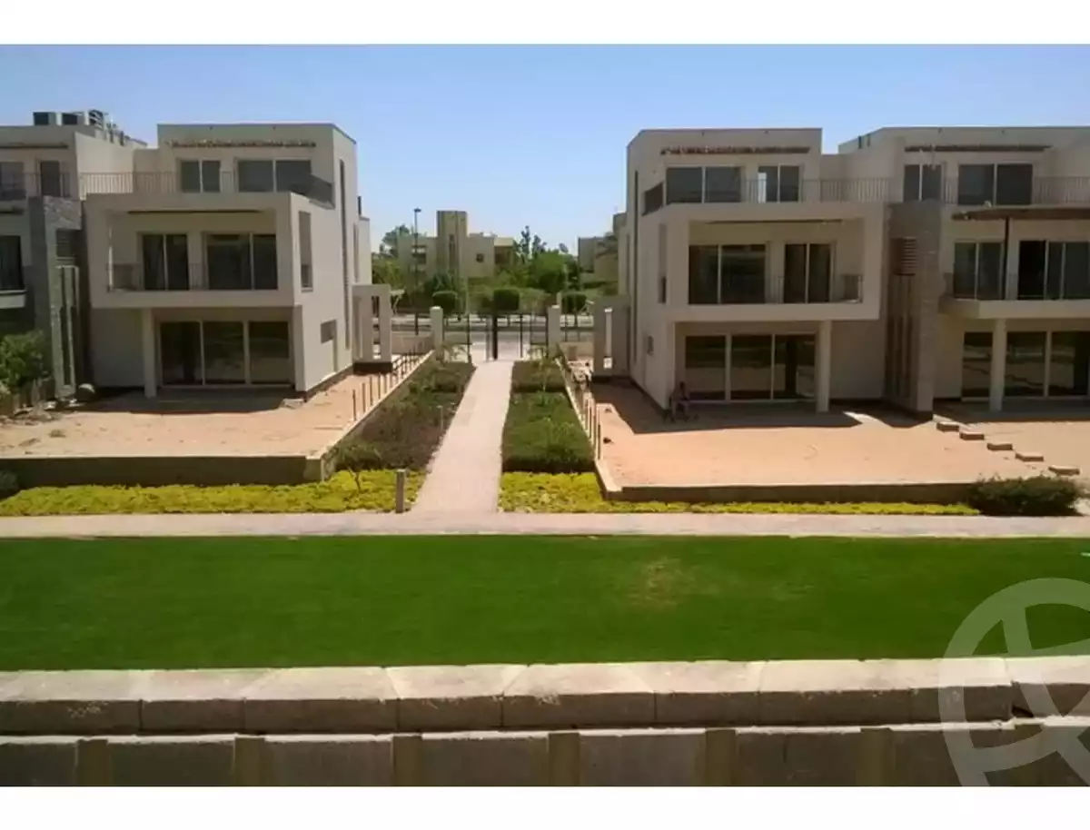 https://aqarmap.com.eg/en/listing/5287423-for-sale-cairo-el-sheikh-zayed-city-compounds-kmbwnd-wyst-twn-swdyk