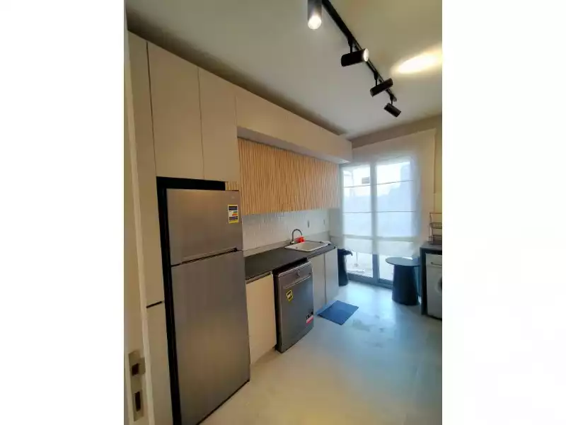 https://aqarmap.com.eg/ar/listing/5287642-for-sale-cairo-el-sheikh-zayed-city-compounds-kmbwnd-fyldj-wyst-dr-llttwyr