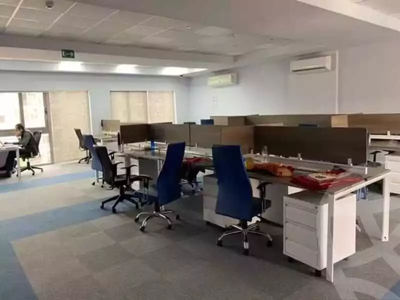 https://aqarmap.com.eg/en/listing/5288932-for-rent-cairo-el-sheikh-zayed-city-compounds-the-courtyard-mall-dorra