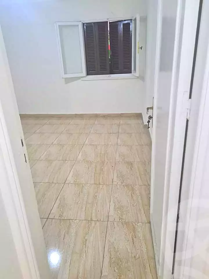 https://aqarmap.com.eg/en/listing/5289223-for-sale-alexandria-ganaklis