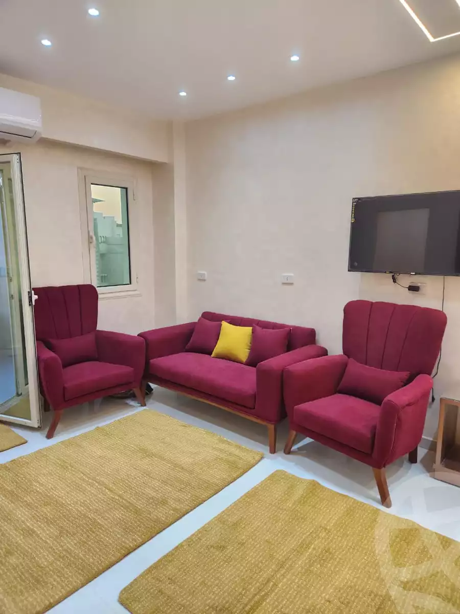 https://aqarmap.com.eg/en/listing/5290928-for-rent-cairo-6th-of-october-el-ahyaa-neighborhood-2nd-dr-mohammed-badawi-st