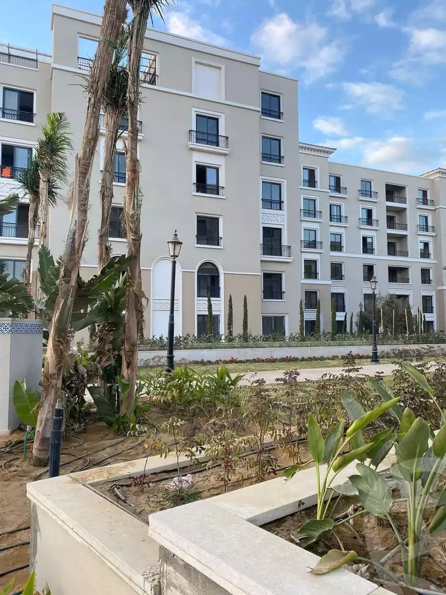 https://aqarmap.com.eg/ar/listing/5292652-for-sale-cairo-el-sheikh-zayed-city-compounds-kmbwnd-fyldj-wyst-dr-llttwyr