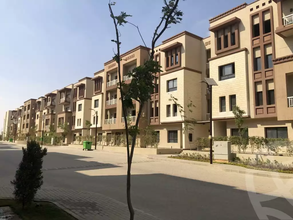 https://aqarmap.com.eg/ar/listing/5298458-for-sale-cairo-6th-of-october-compounds-green-5