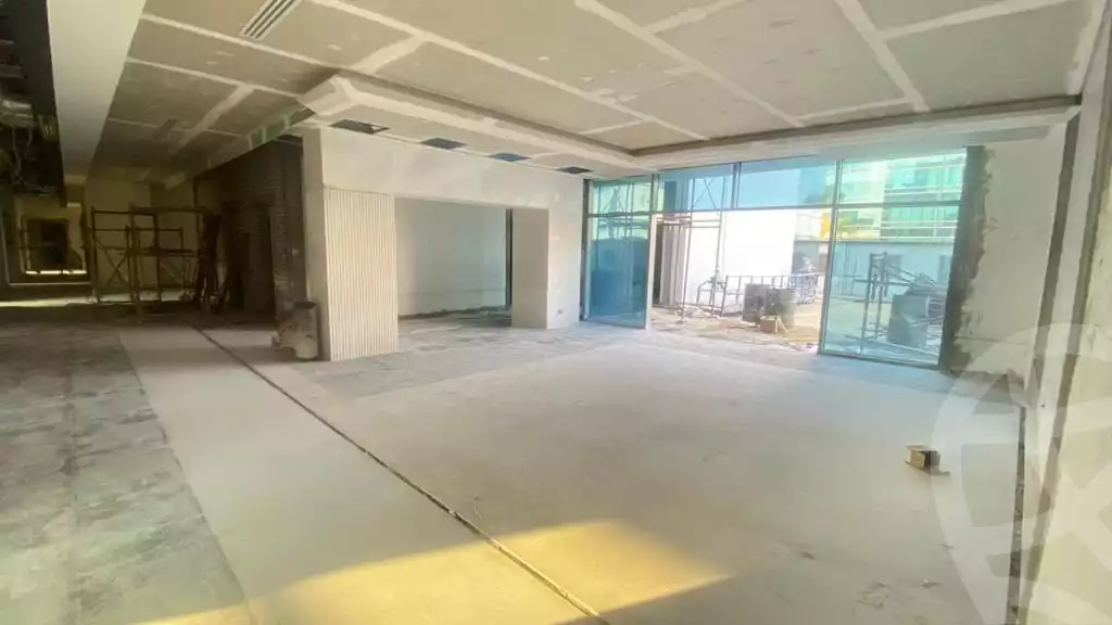 https://aqarmap.com.eg/en/listing/5298669-for-sale-cairo-el-sheikh-zayed-city-alex-cairo-desert-road-smart-village-nwrth-syd-sfrykw-llstthmr-l-qry