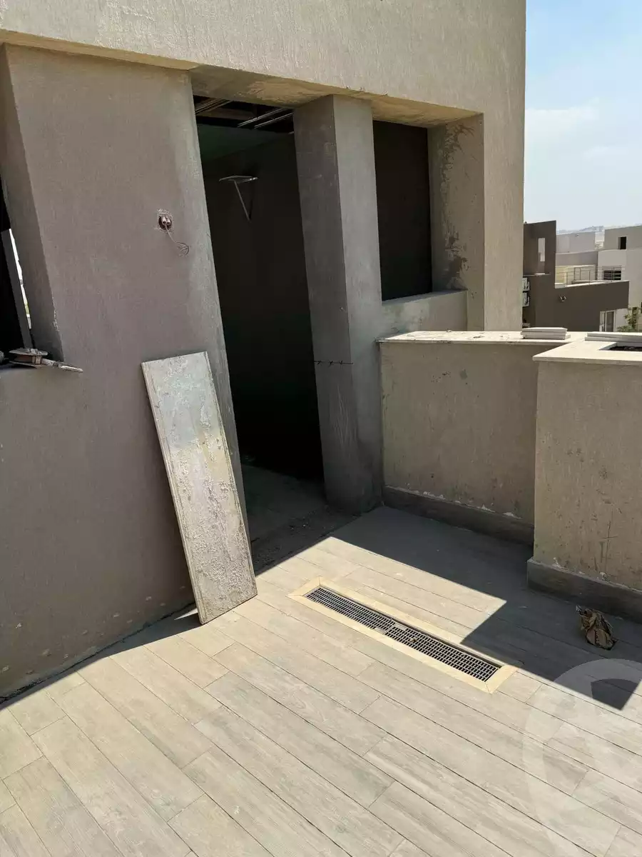 https://aqarmap.com.eg/ar/listing/5300029-for-sale-cairo-6th-of-october-compounds-the-crown