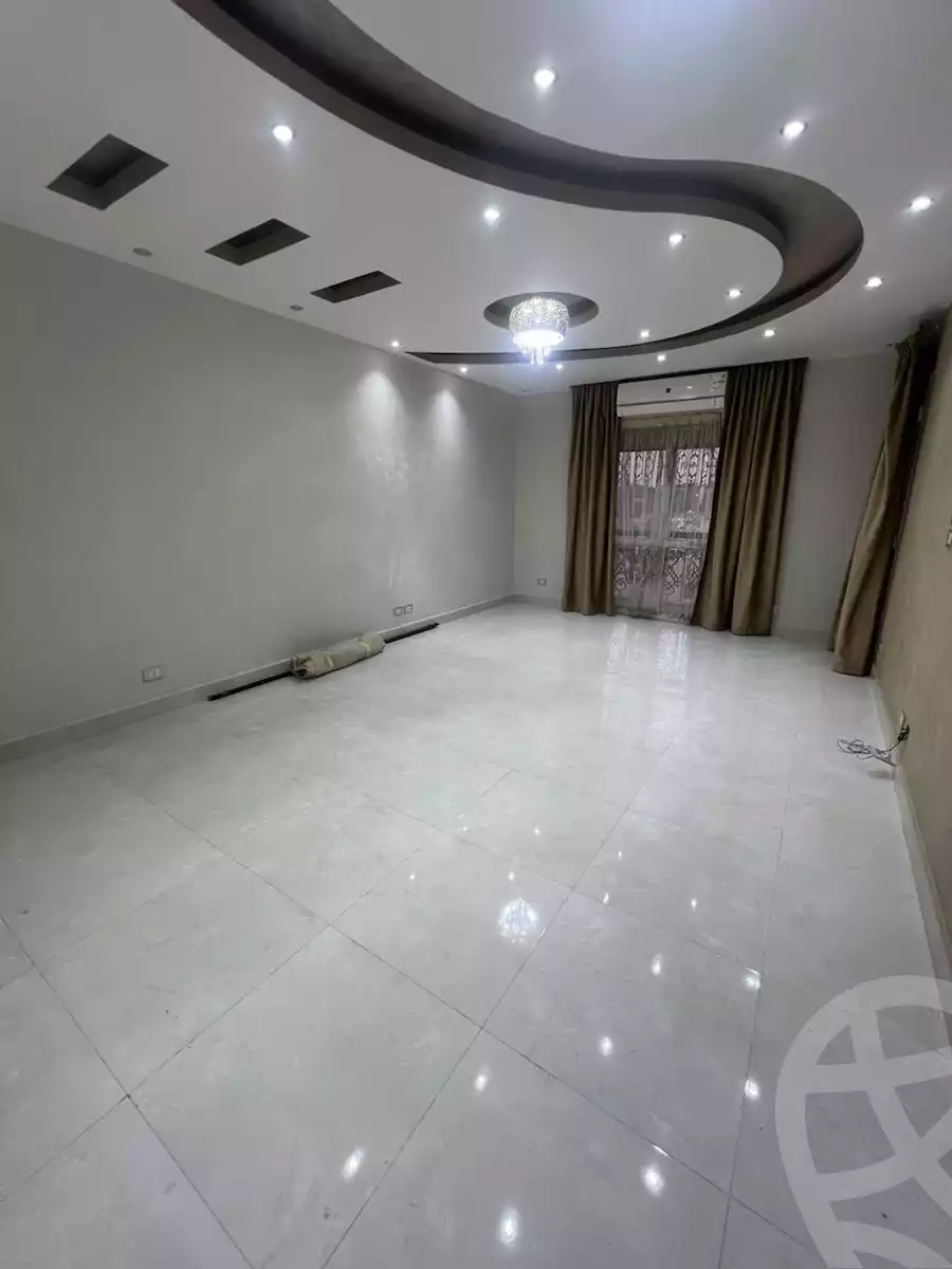 https://aqarmap.com.eg/ar/listing/5300374-for-rent-cairo-new-cairo-lrhb-city-malls-and-markets