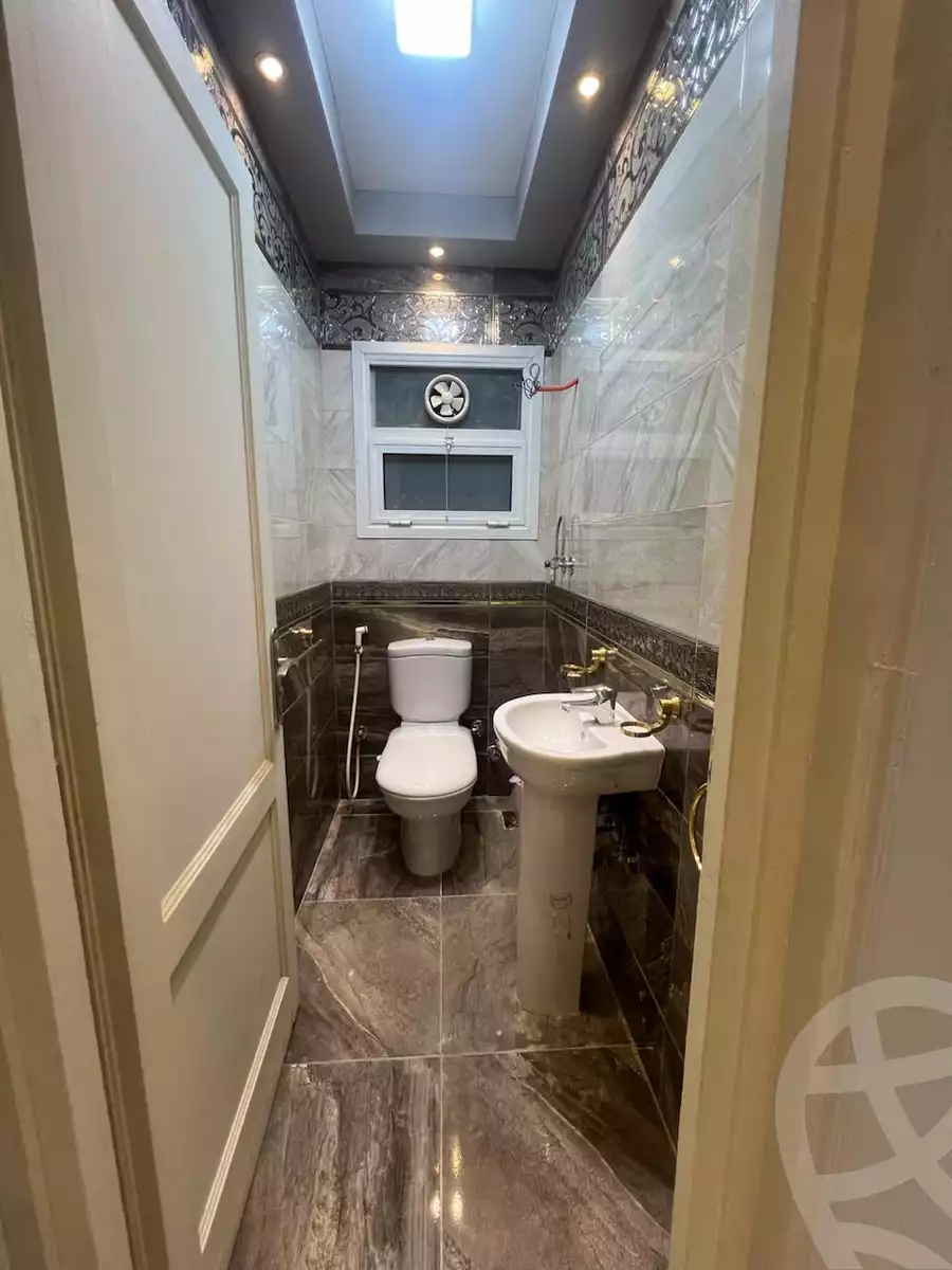 https://aqarmap.com.eg/ar/listing/5300374-for-rent-cairo-new-cairo-lrhb-city-malls-and-markets
