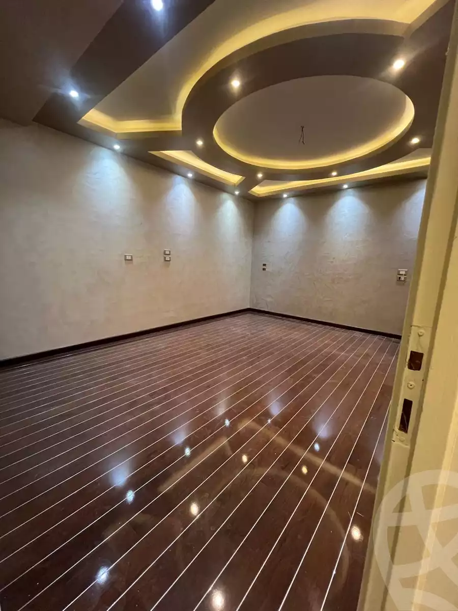 https://aqarmap.com.eg/ar/listing/5300374-for-rent-cairo-new-cairo-lrhb-city-malls-and-markets