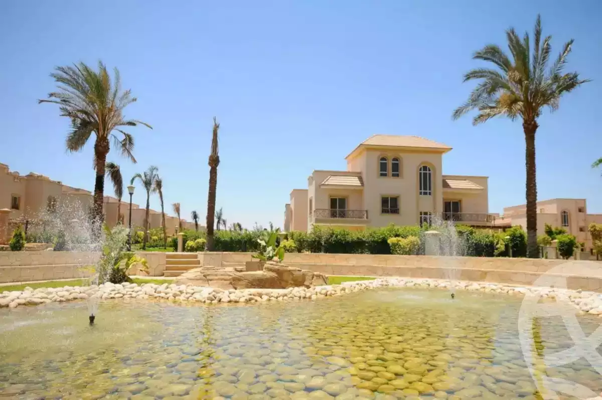 https://aqarmap.com.eg/en/listing/5302352-for-sale-cairo-el-sheikh-zayed-city-compounds-greens