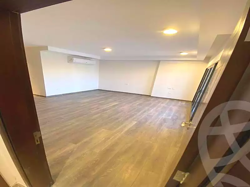 https://aqarmap.com.eg/en/listing/5305387-for-sale-cairo-el-sheikh-zayed-city-compounds-zyd-wr-llttwyr-z-tower