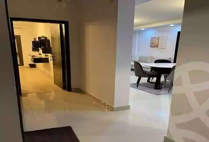https://aqarmap.com.eg/en/listing/5306487-for-sale-cairo-el-sheikh-zayed-city-compounds-kmbwnd-fyldj-wyst-dr-llttwyr