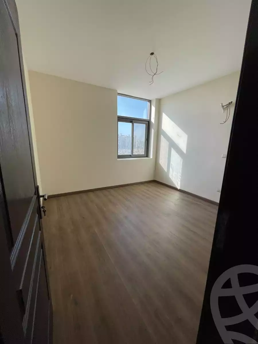 https://aqarmap.com.eg/en/listing/5307802-for-sale-cairo-new-cairo-compounds-el-deyar-mokhabarat