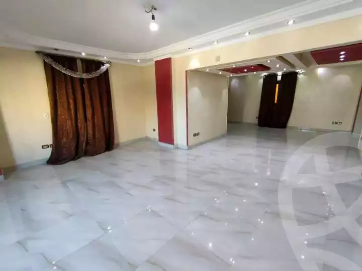 https://aqarmap.com.eg/ar/listing/5311294-for-rent-cairo-mokattam-lhdb-l-ly-shareaa-9