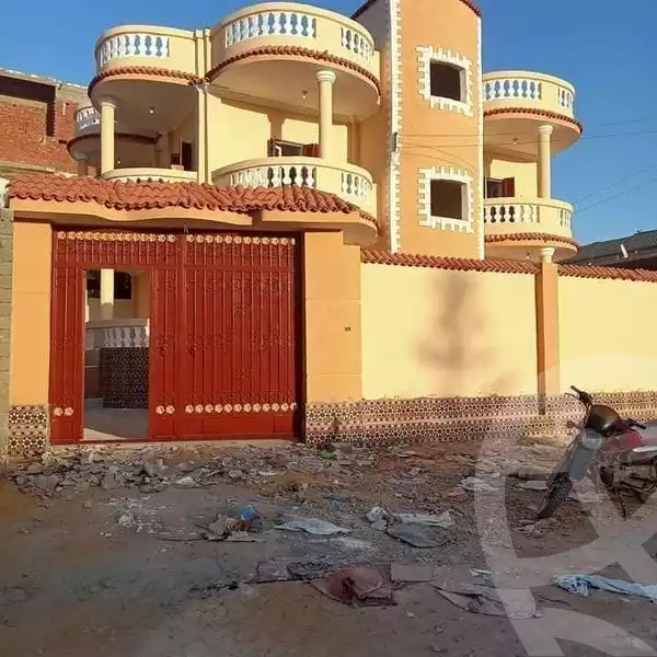 https://aqarmap.com.eg/en/listing/5311738-for-sale-marsa-matruh-marsa-matrouh-city-el-ezaa-st