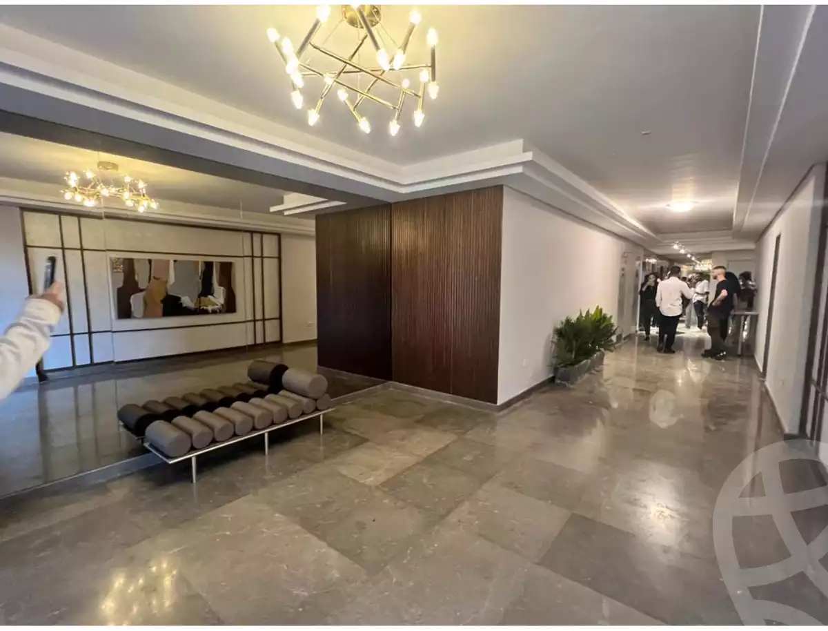 https://aqarmap.com.eg/en/listing/5314056-for-sale-cairo-el-sheikh-zayed-city-compounds-zyd-wr-llttwyr-park-towers-zed-el-sheikh-zayed-compound