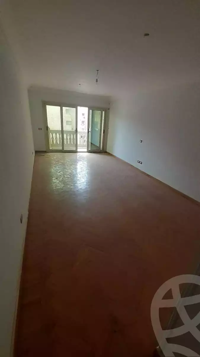 https://aqarmap.com.eg/en/listing/5314349-for-sale-alexandria-lauran-shr-bd-lhmyd-ldyb