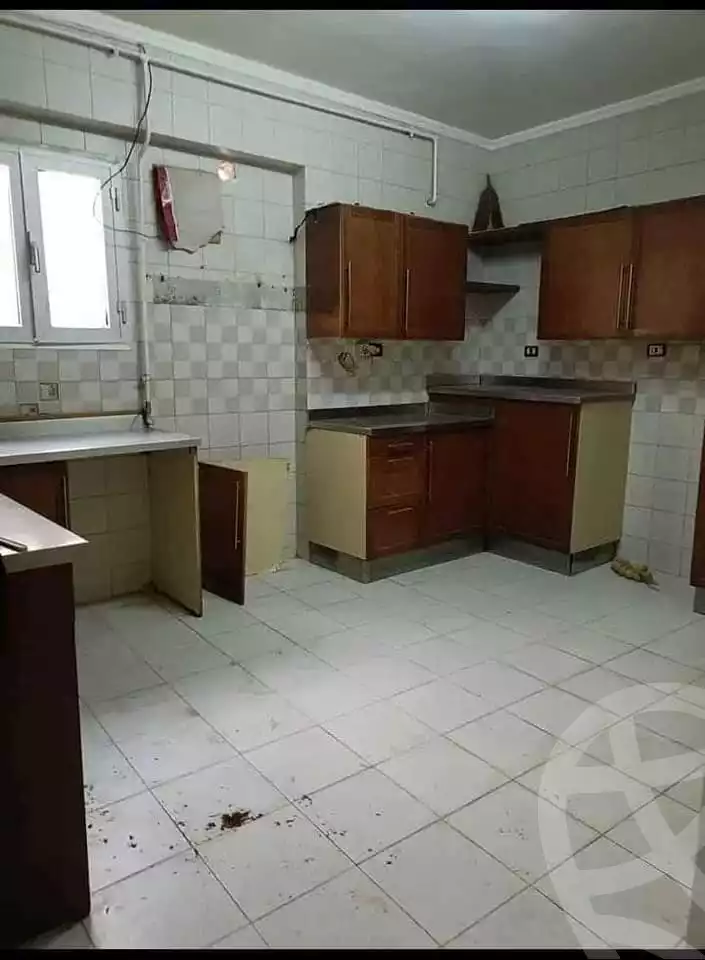 https://aqarmap.com.eg/ar/listing/5314829-for-rent-cairo-mokattam-lhdb-l-ly-shareaa-9