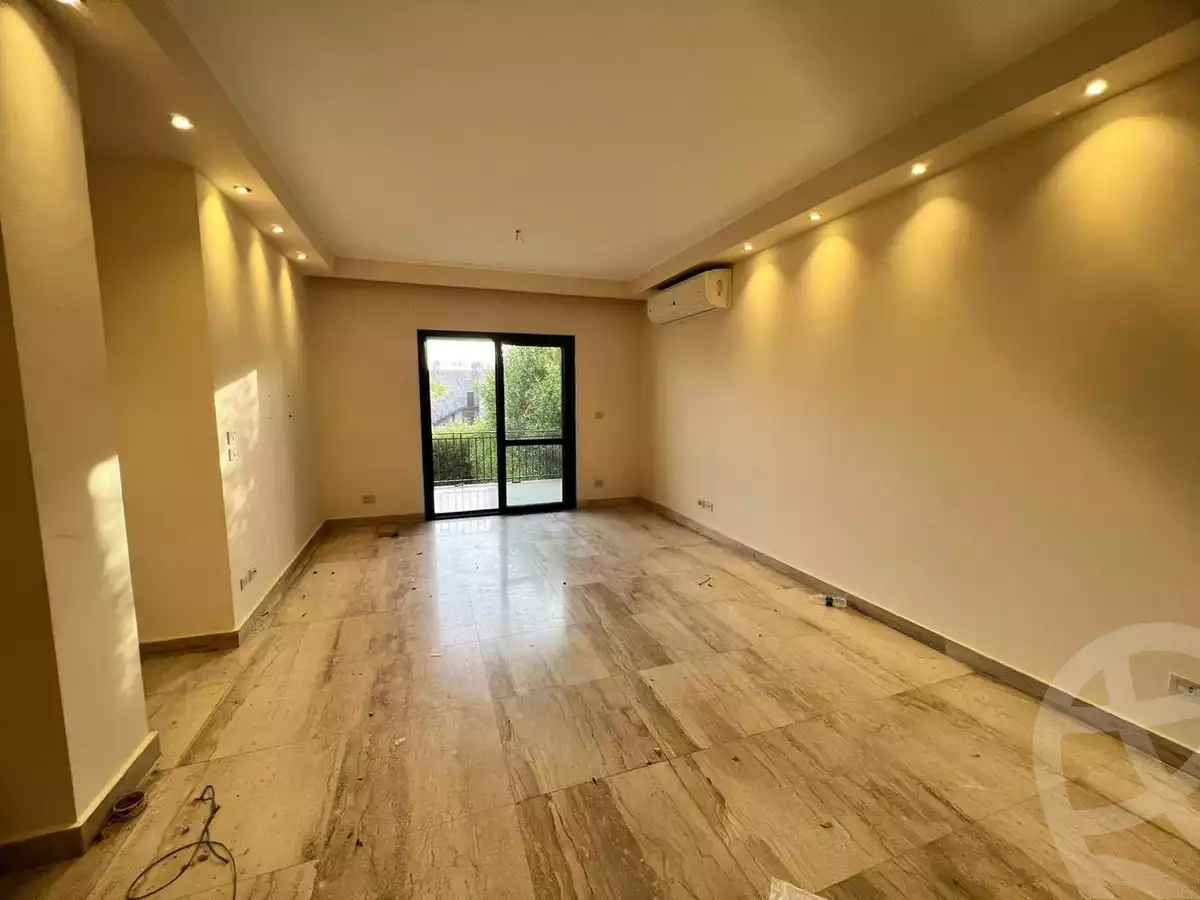 https://aqarmap.com.eg/en/listing/5315130-for-sale-cairo-el-sheikh-zayed-city-compounds-kmbwnd-wyst-twn-swdyk