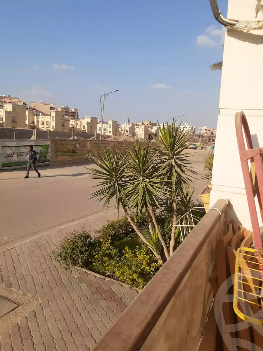 https://aqarmap.com.eg/en/listing/5321188-for-sale-cairo-6th-of-october-hadaeq-october-kmbwnd-fy-hdyq-ktwbr-el-rayhan-oasis